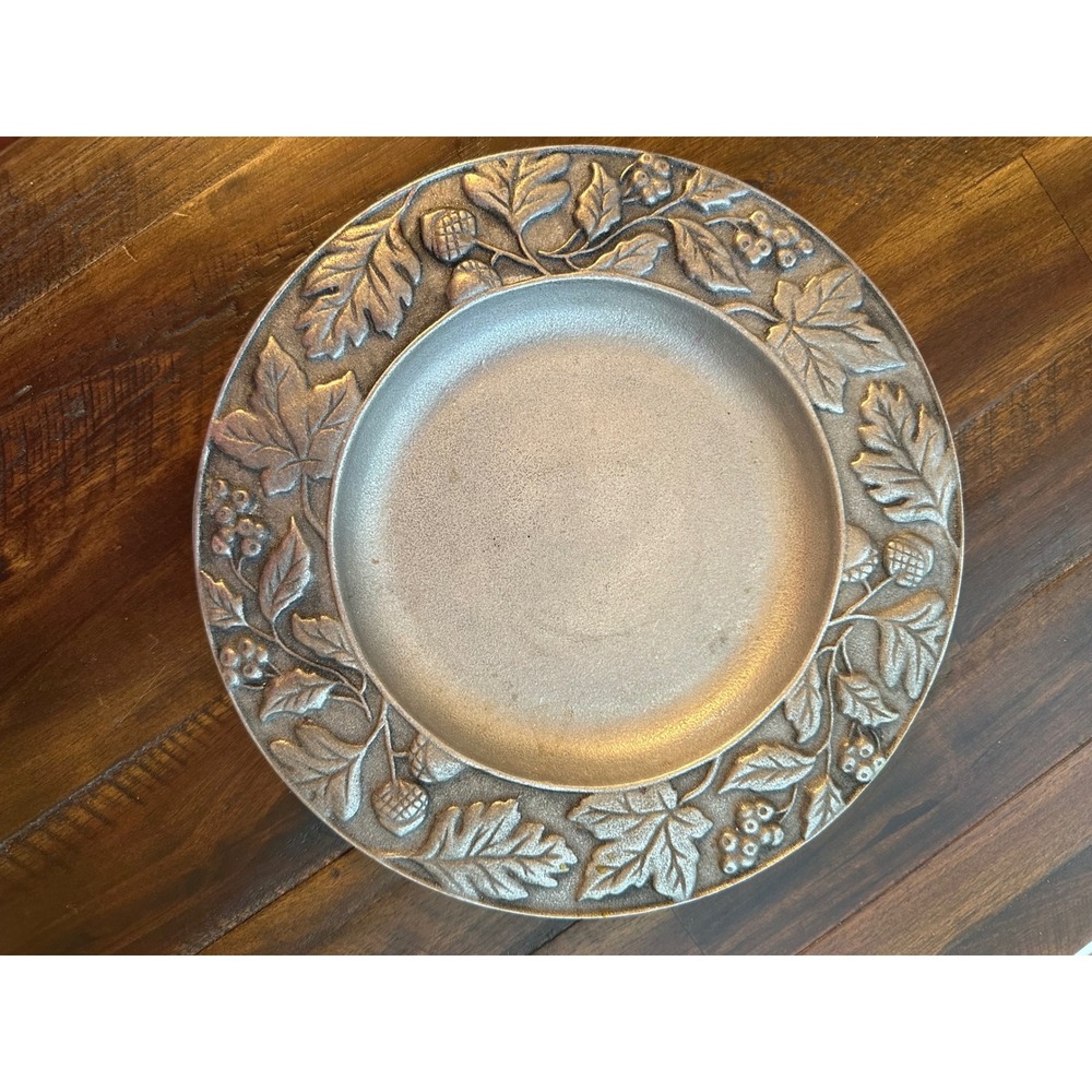 Longaberger 2001 Pewter Finish Collector Plate Oak Leaf Acorn Embossed 8 Inch